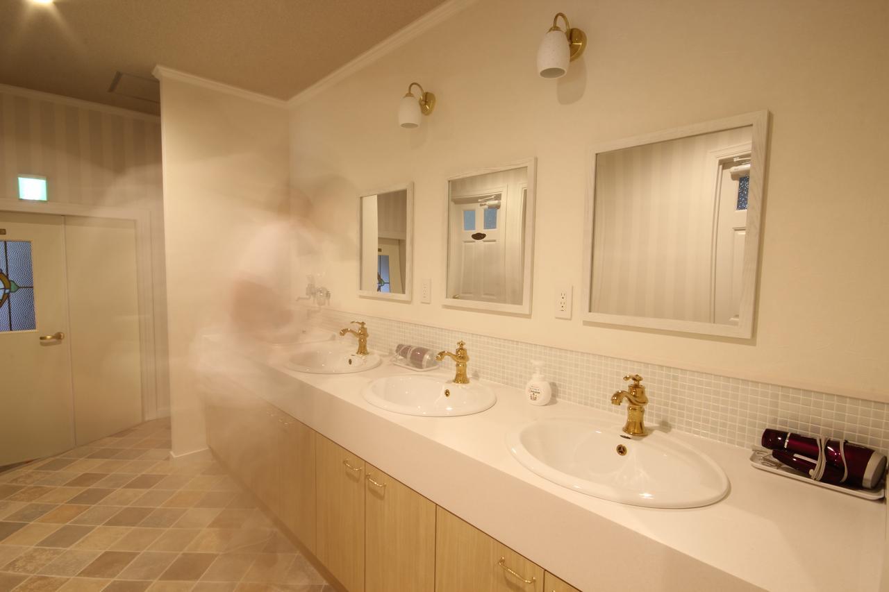 Milky House Hotel Gujo Luaran gambar